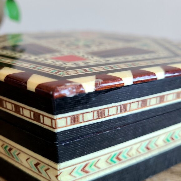 Laguna Spanish mosaic Marquetry wooden inlaid hexagon jewelry box with mirror. - Picture 7 of 7